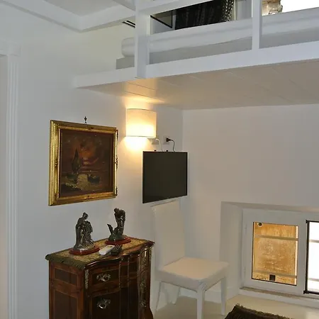 Pantheon Domus Valentino Apartman *