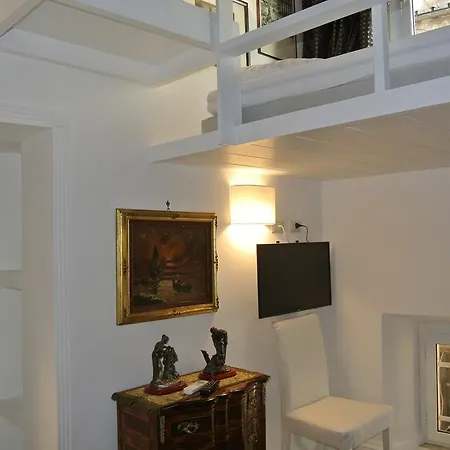 Pantheon Domus Valentino Apartment *